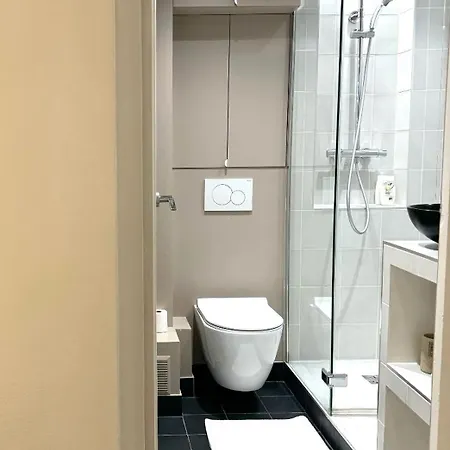 Climatise Pour 1 Ou 2 Personnes Au 109 Avenue Mozart 16 * Paris