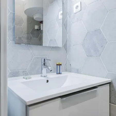 Apartment Cosy Parisian - St Lazare South Pigalle