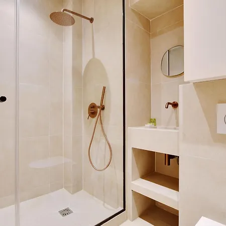 Amazing Duplex - 5br-10p - Montorgueil *