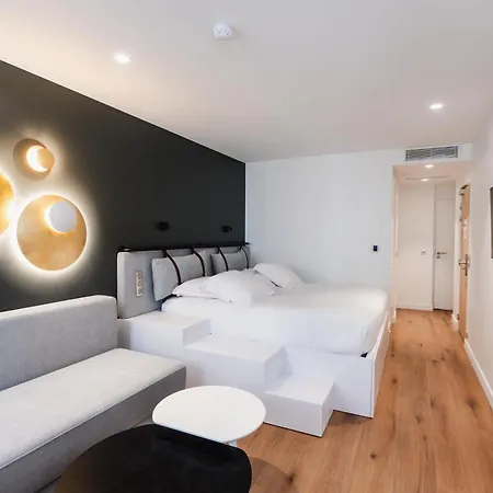 Leev Victoire Hotel 4*