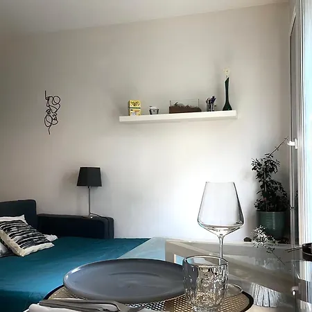 Apartman Lumineux Au Coeur De Párizs