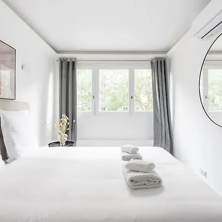 Apartment Ensoleille Buttes Chaumont -iv