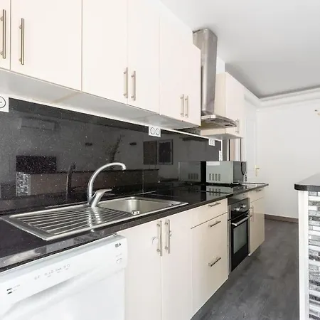 Apartment Ensoleille Buttes Chaumont -iv *