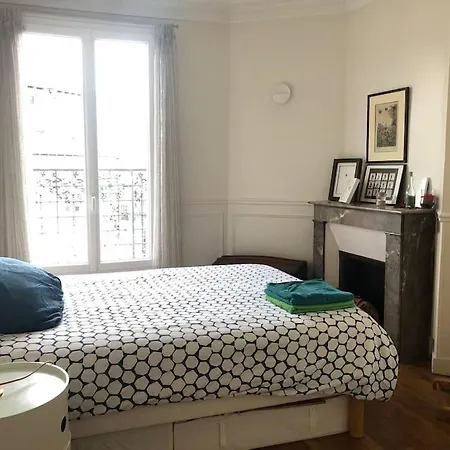 2 Pieces Lumineux Avec Balcon Filant Apartment