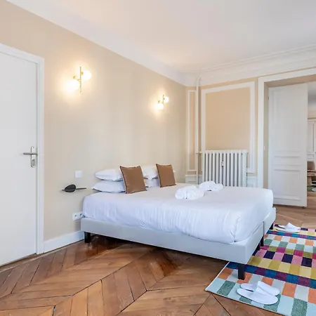 Rue De Rome By Sweett