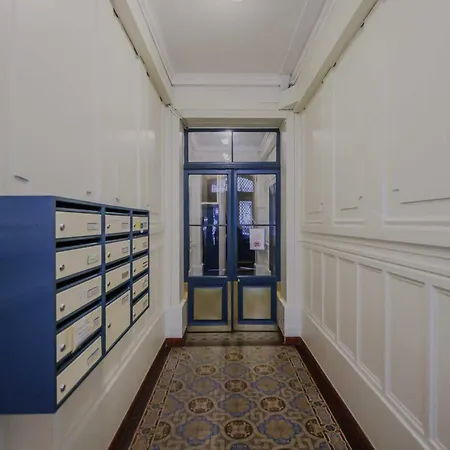 Apartment Ideally Located In The Heart Of