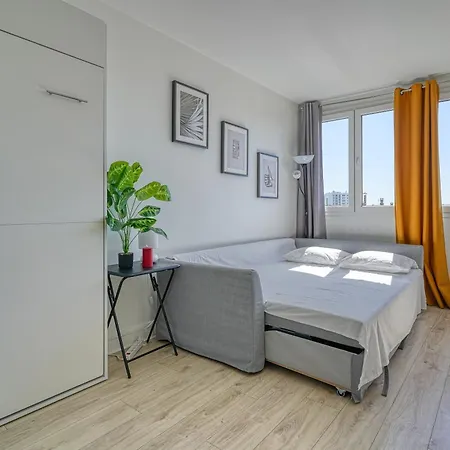 4 People Accord Arena Bercy Apartment