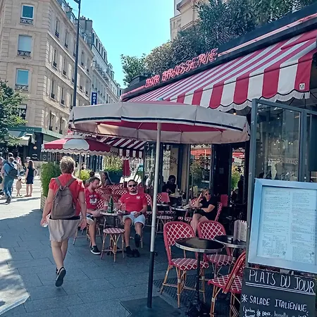 Center Paris, Amusing2bed Room,68sqm-5 Mins Eiffel Tour And Louvre Meusm ,gare Montparnasse ,front Metro Paris