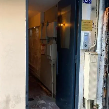 Joli Au Coeur De Paris