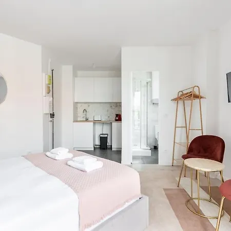 Lumineux Est -ii Apartamento *