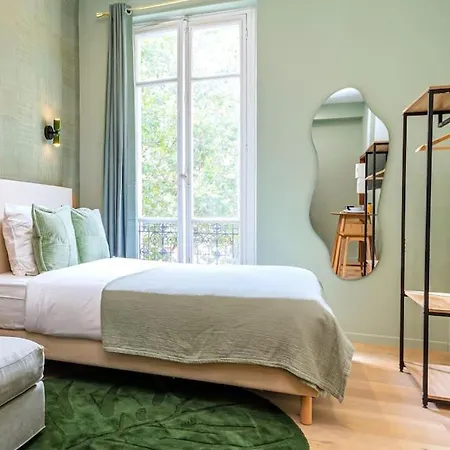 Apartment 3 Personnes Proche Champs Elysees