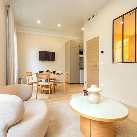Neuf Quartier Pereire Apartamento *