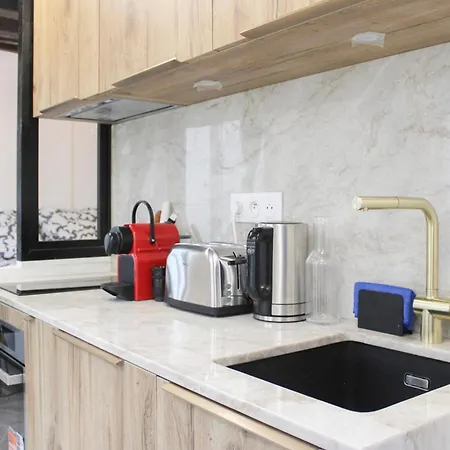 Charming 2-room In The Heart Of Apartment *