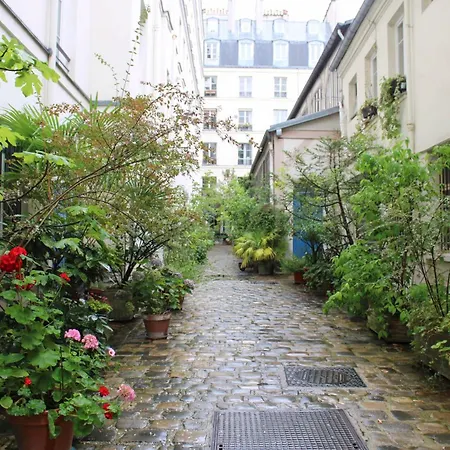 Charming 2-room In The Heart Of *