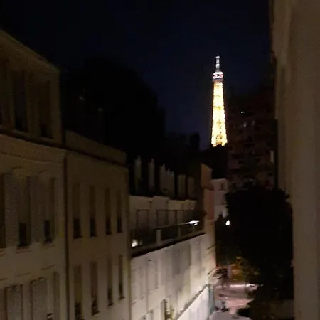 Apartment Calme Et Proche Tour Eiffel Paris