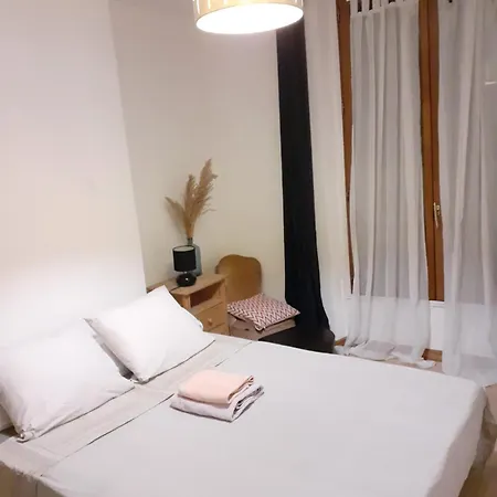 Calme Et Proche Tour Eiffel Apartment