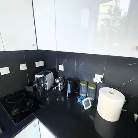 F2 - 13eme Apartamento *