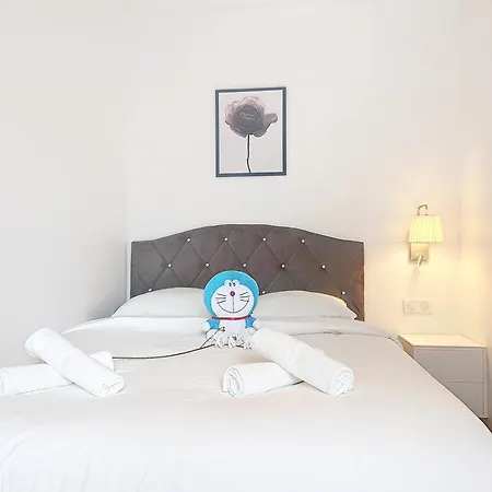 122 - Luxueux Pied-a-terre Parisien Paris