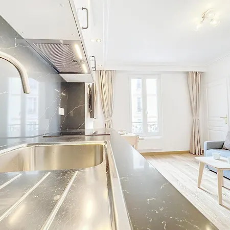 122 - Luxueux Pied-a-terre Parisien Apartment *