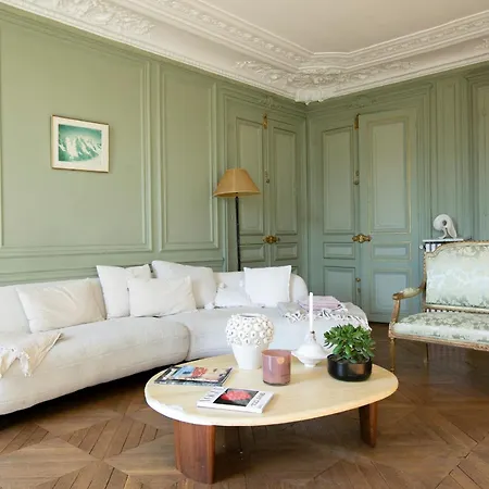 Typical Haussmannien With Eiffel Tower View - Bm68 Apartment *