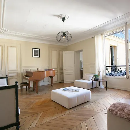 Typical Haussmannien With Eiffel Tower View - Bm68 Apartment