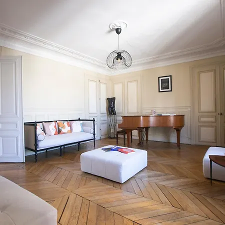 Typical Haussmannien With Eiffel Tower View - Bm68 * 巴黎