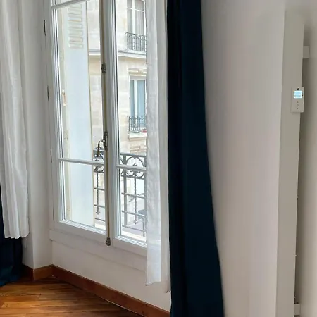 Haussmann A 15 * Paris