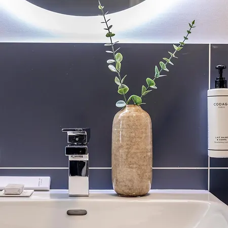 Le Bastille By Sweett Hotel 3*