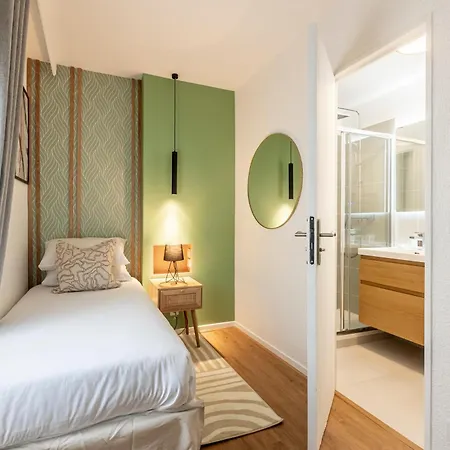Hotel Le Bastille By Sweett 3*