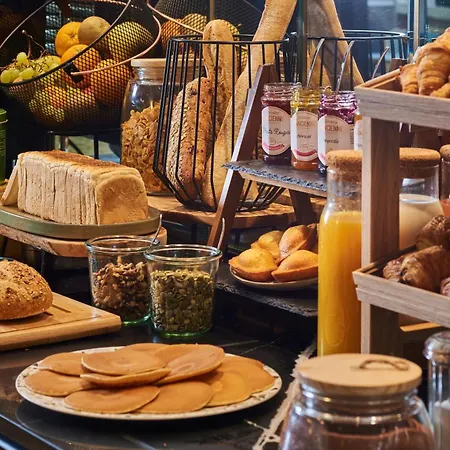 Mercure Butte Montmartre Basilique Hotell Paris
