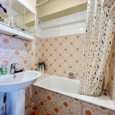 Appartement Studio Avec Balcon, Havre De Paix A Montparnasse