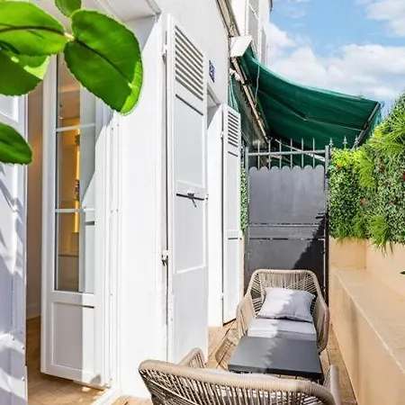 Townhouse Sacree Coeur Place Du Tertre Montmartre *