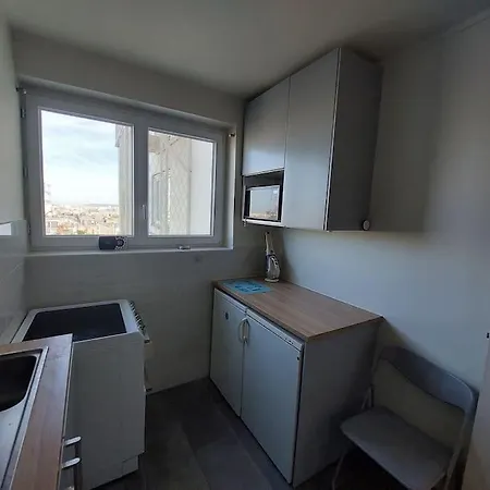 Flat With Tour Eiffel View And Montmartre Paris