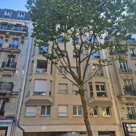 Appartamento Fastrentbnb Parc Des Buttes Chaumont