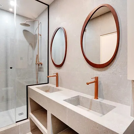 Refurbished - 2bd-8p - Place D'italie Apartment *