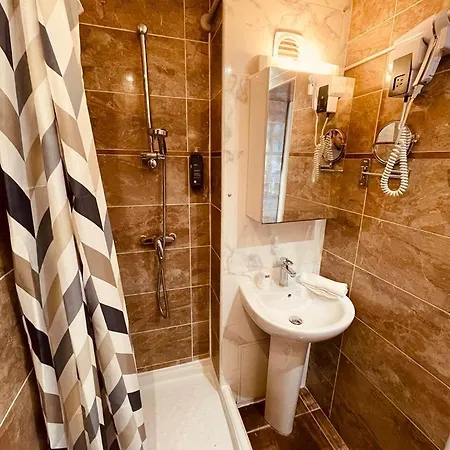 Hotel Hipotel Gambetta République 2*