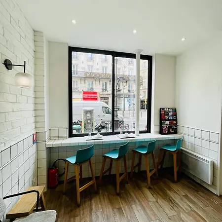 Hipotel Gambetta République Hotel Paris
