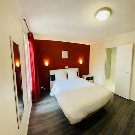 Hipotel Gambetta République 2* Paris