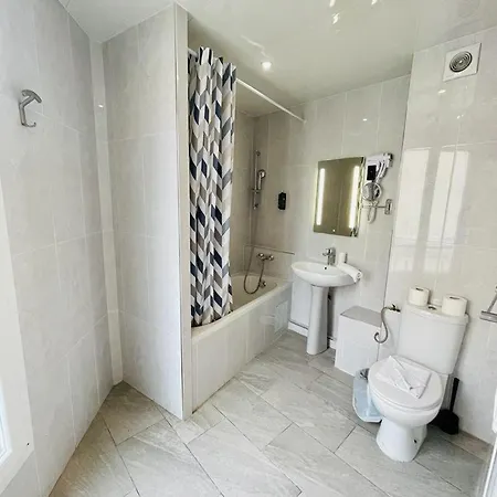 Hipotel Gambetta République Hotel 2*
