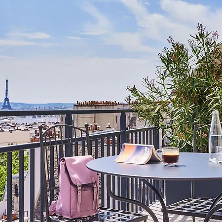 Mercure Butte Montmartre Basilique Paris