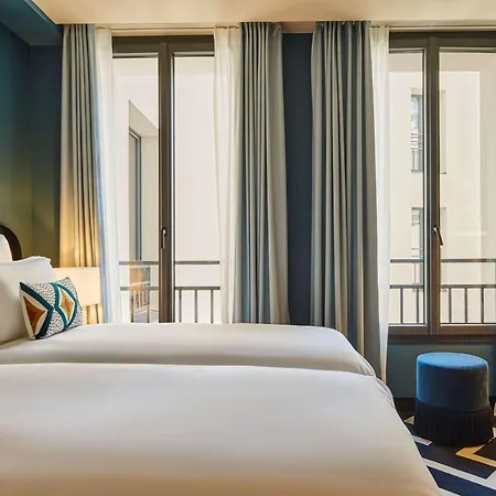 Mercure Butte Montmartre Basilique