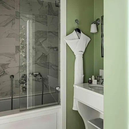 La Chambre Du Marais Hotel