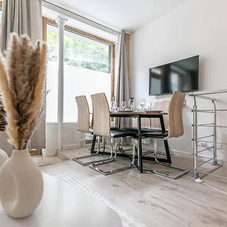 Cosy 20e Apartment Paris
