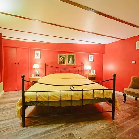 Apartment Amelie In Hidden Gem Montmartre
