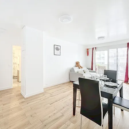 114 - Renove De Luxe Pour 4 Personnes