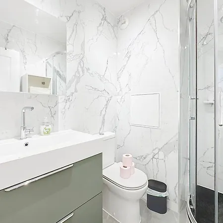 114 - Renove De Luxe Pour 4 Personnes Apartamento