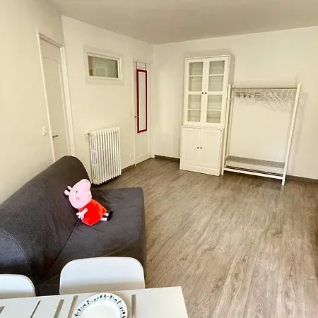 Avec Balcon, 5 Personnes Apartment *