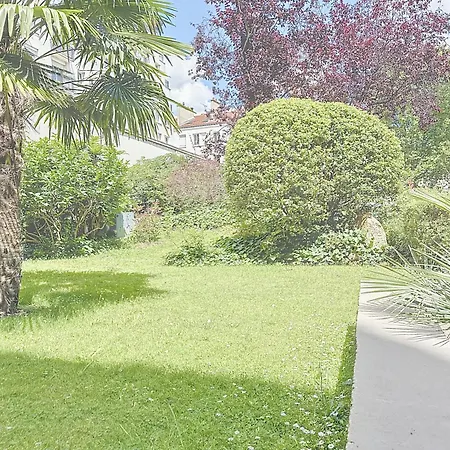 114 - Renove De Luxe Pour 4 Personnes Paris