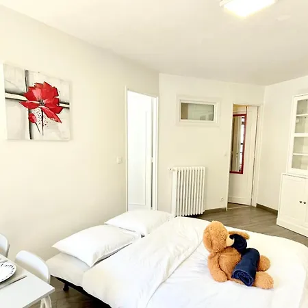 Apartment Avec Balcon, 5 Personnes Paris