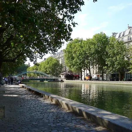 Le Petit Canotier Apartment